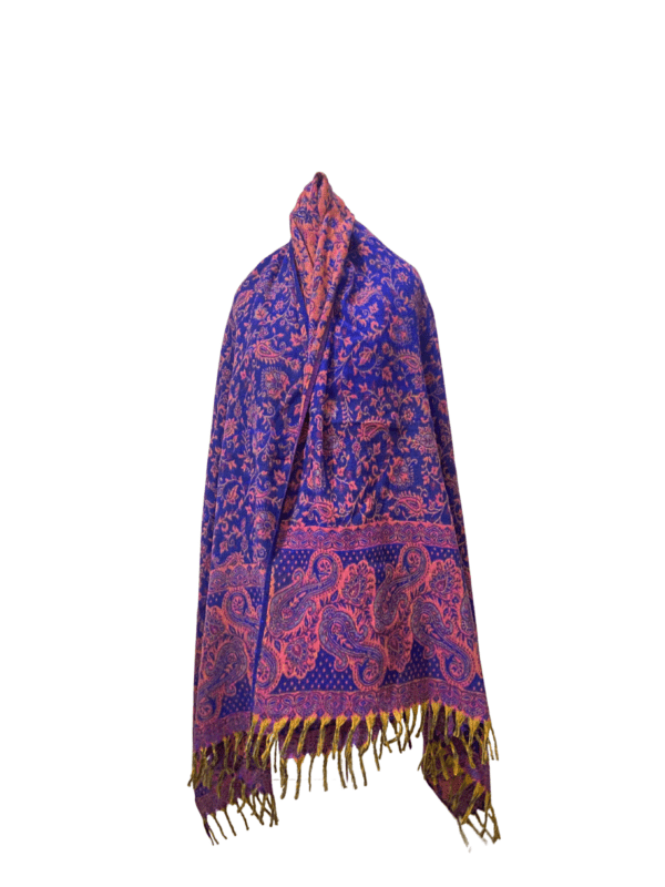 Ladies jacquard shawl