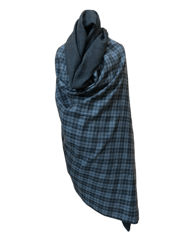 Gents check reversible shawl lohi